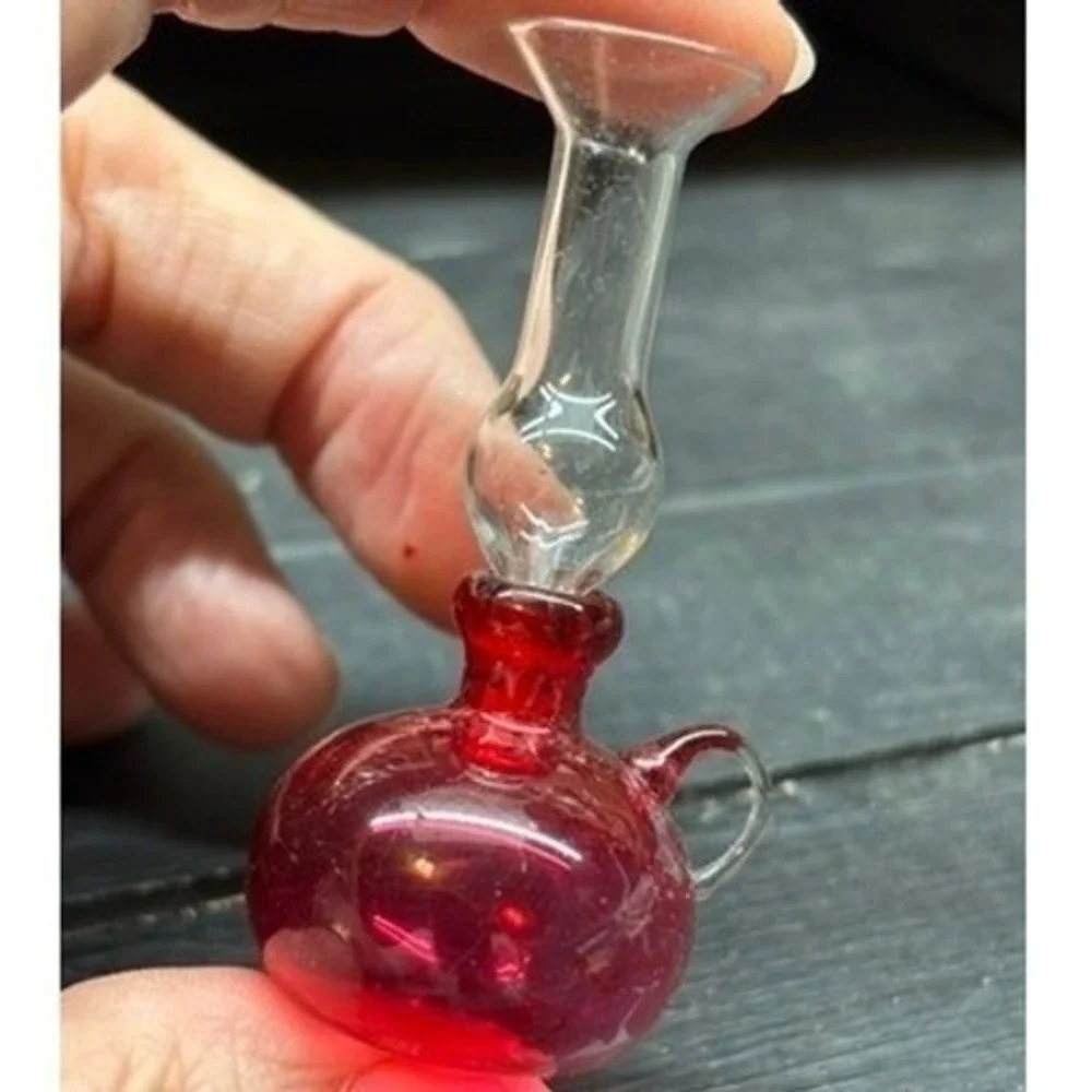 Vintage‎ Miniature Red Blown Glass Vase Tiny Collectible Accent Decor